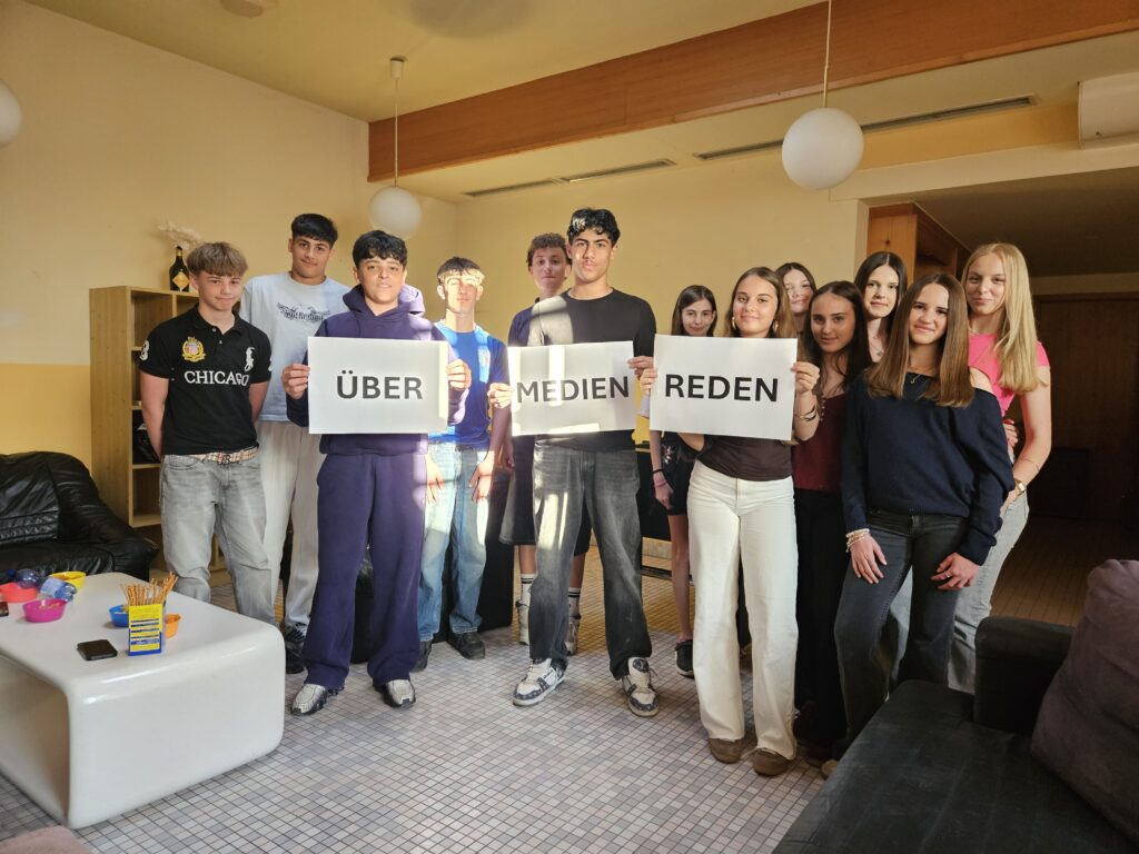 KYC Über Medien reden